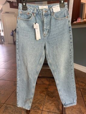 Topshop Light Wash High-Rise Petite Mom Jeans